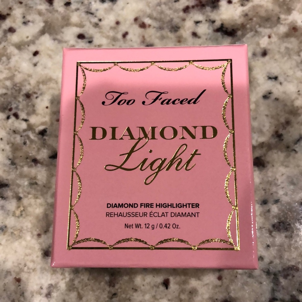 NEW/SEALED Too Faced Diamond Light Highlighter